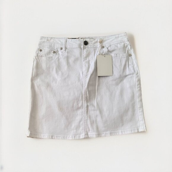 Earl Jean White Denim Mini Skirt Size 8 New Gems On Pockets Embroidered Pockets - Picture 1 of 5